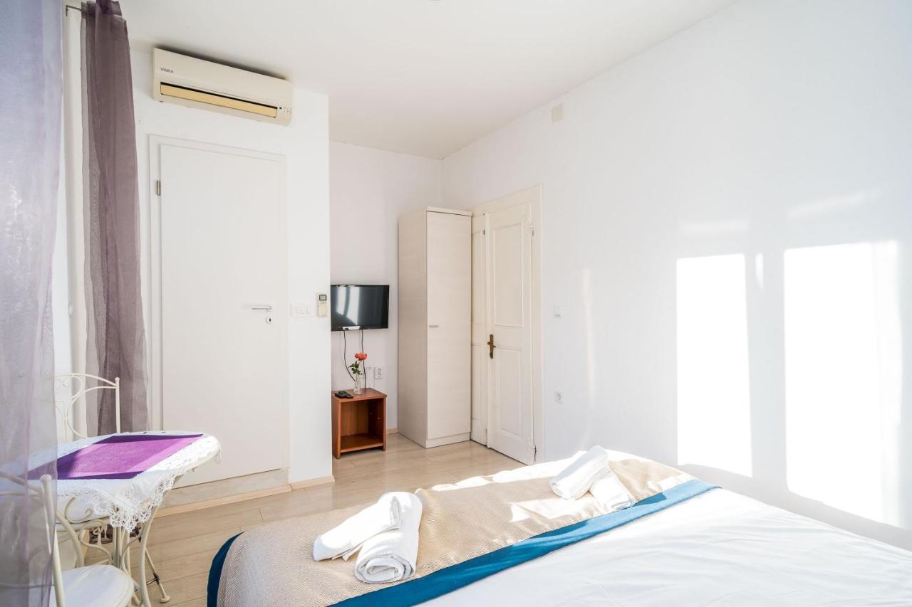 Deluxe Rooms With A Terrace View At Old City Gate Dubrovnik Exterior foto