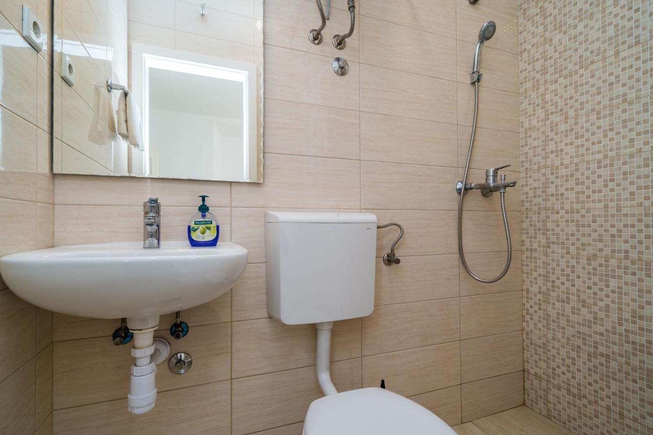 Deluxe Rooms With A Terrace View At Old City Gate Dubrovnik Exterior foto
