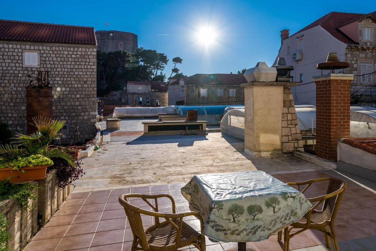 Deluxe Rooms With A Terrace View At Old City Gate Dubrovnik Exterior foto