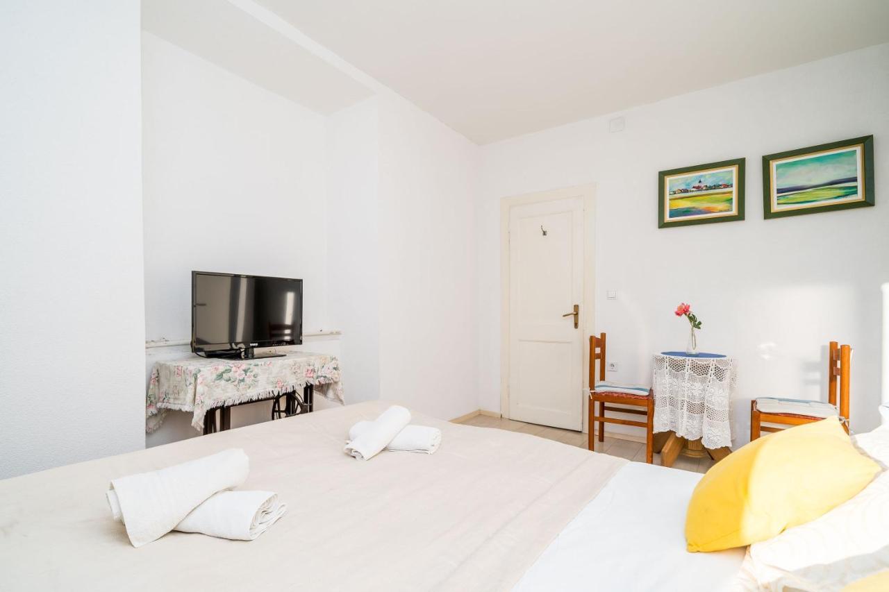 Deluxe Rooms With A Terrace View At Old City Gate Dubrovnik Exterior foto