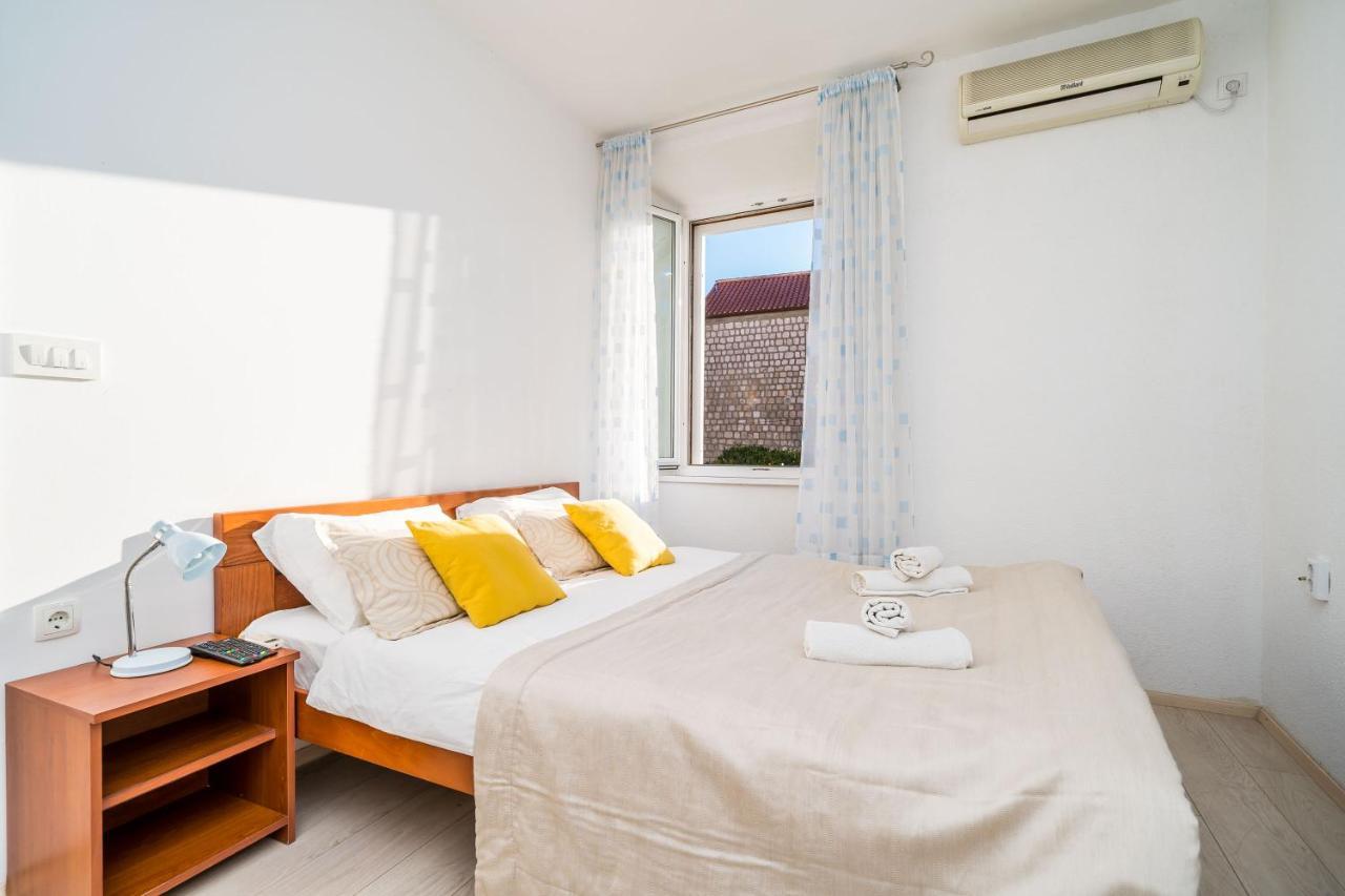 Deluxe Rooms With A Terrace View At Old City Gate Dubrovnik Exterior foto