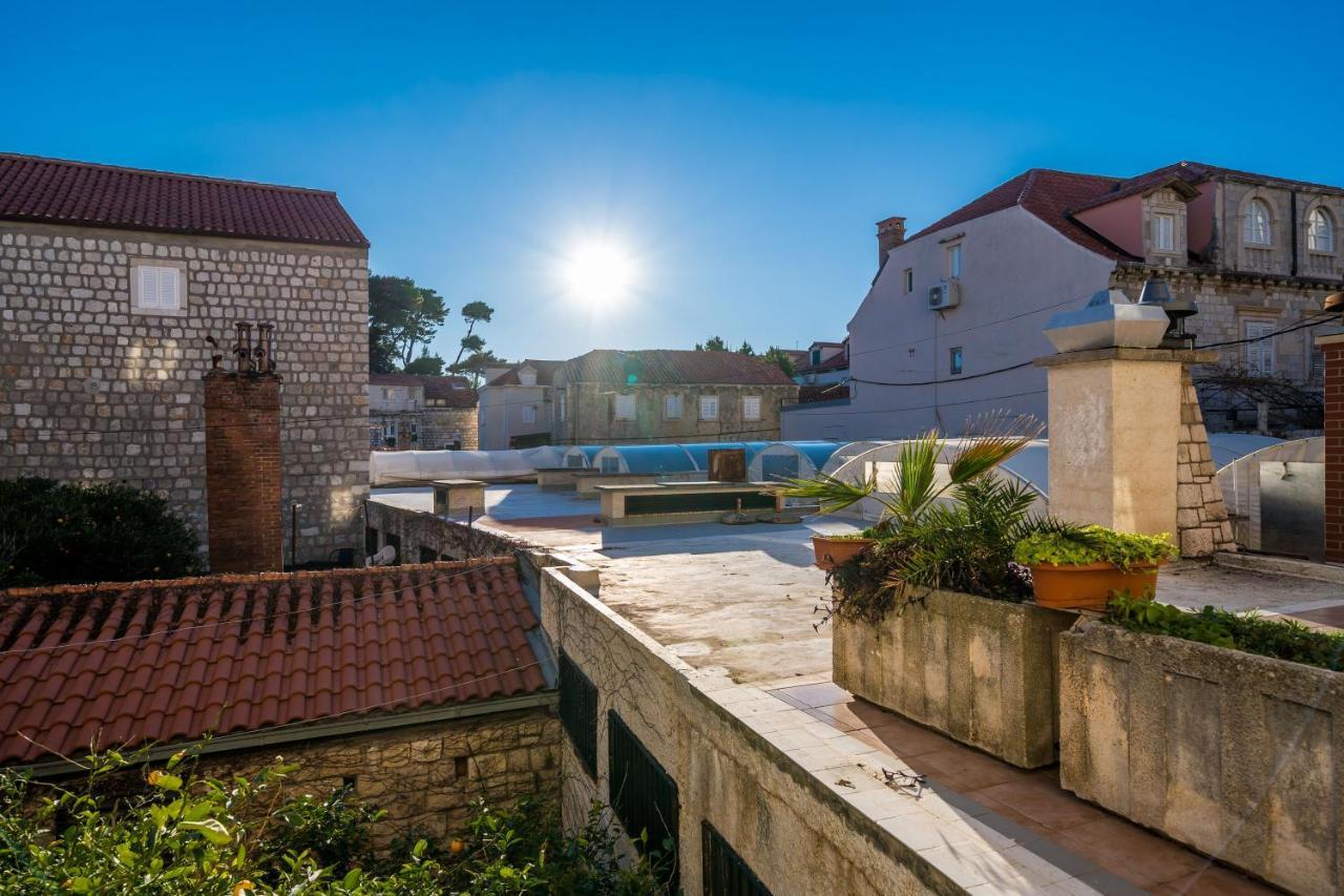 Deluxe Rooms With A Terrace View At Old City Gate Dubrovnik Exterior foto
