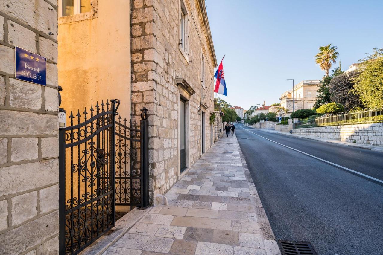 Deluxe Rooms With A Terrace View At Old City Gate Dubrovnik Exterior foto
