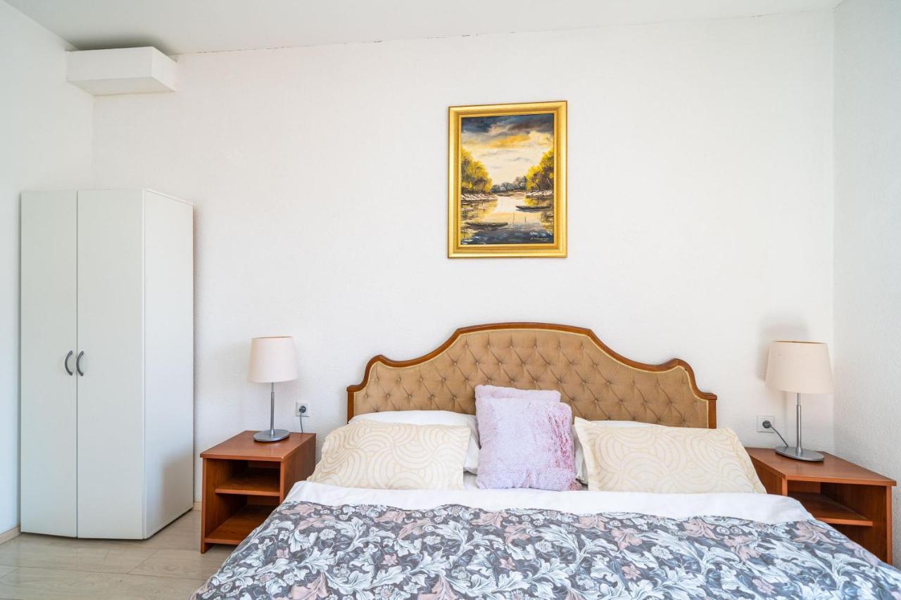 Deluxe Rooms With A Terrace View At Old City Gate Dubrovnik Exterior foto
